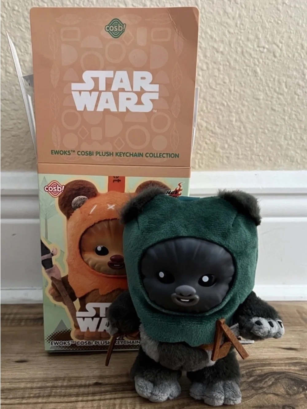DISNEY STAR WARS HOT TOYS COSBI EWOKS OPENED PLUSH PENDANT KEYCHAIN TOKKAT NWT